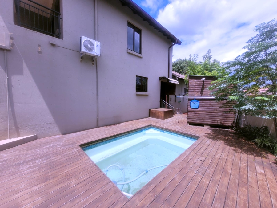 To Let 3 Bedroom Property for Rent in Melodie North West